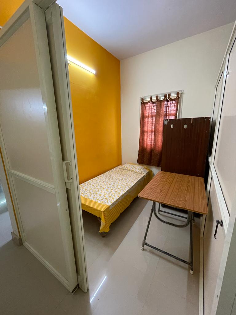 Furnished Room